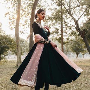 NWOT Navy Velvet Pakistani Anarkali Suit - ZARLASHTA STYLE - Faiza Saqlain